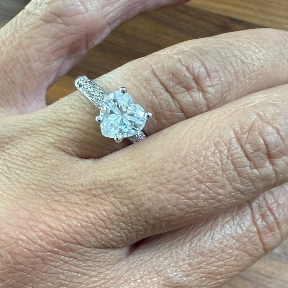 Silver Tone Bright Cubic Zirconia Heart Shaped Middle Setting Cocktail Gift Ring